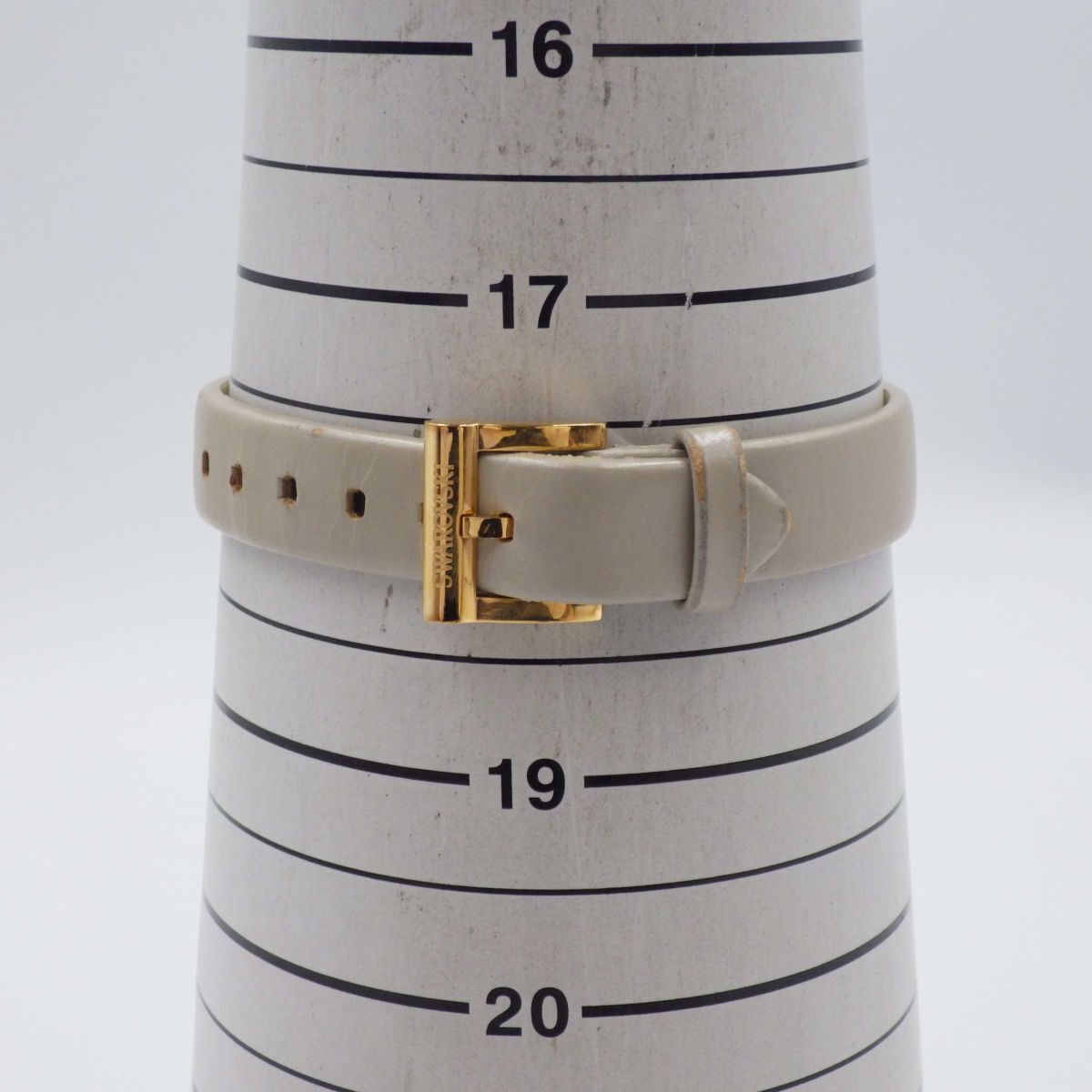 517545[1 иен старт ]SWAROVSKI Swarovski работа товар crystal линия rose Gold женский часы кварц кейс 37mm