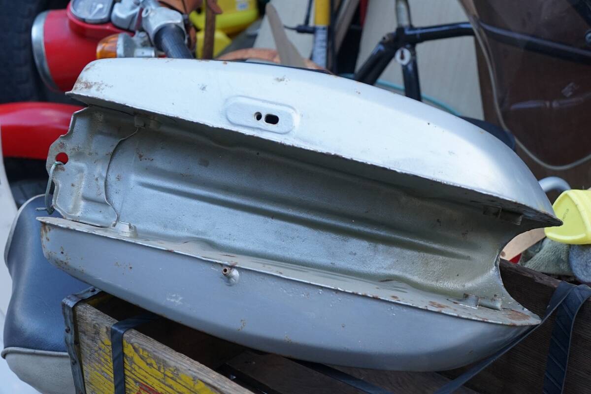 【ビンテージ・バイク用品】HONDA ホンダ CL90 燃料タンク ガソリン タンク 現状品 ①_画像4
