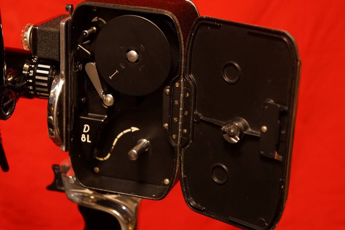 【ビンテージ・フィルムカメラ】PAILLARD BOLEX D8L? パイヤール ボレックス PAN CINOR 8-40mm f:1.9 シャッター動作確認済_画像9