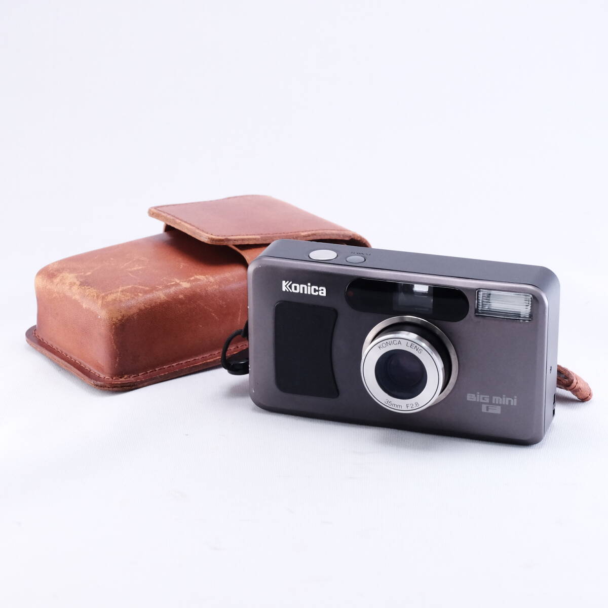 L02　Konica コニカ BiG mini F ビッグミニ コンパクトフィルムカメラ 現状品_画像1