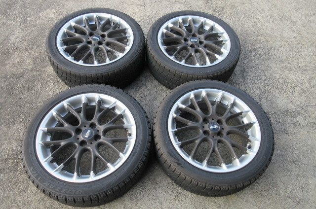 BMWミニ　MINI　純正　ミニクーパー　JCW 17インチ　アルミホイール　７J　４穴　PCD100　R55　R56　R57　R58　スタッドレスタイヤ_画像1