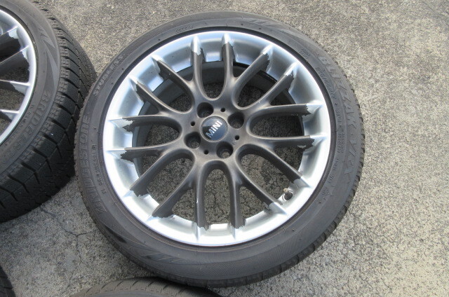 BMWミニ　MINI　純正　ミニクーパー　JCW 17インチ　アルミホイール　７J　４穴　PCD100　R55　R56　R57　R58　スタッドレスタイヤ_画像5