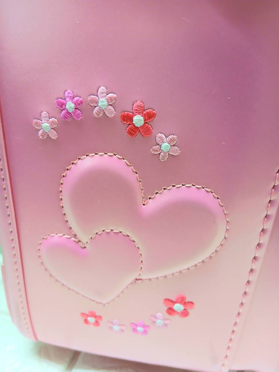 n511 ≪ 美品 ≫ ランドセル A4対応 (メタルピンク) ハート/刺繍 日本製_画像6