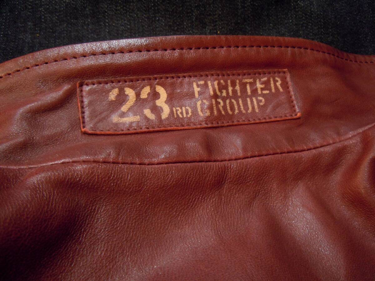 ★直営店限定品 定価約9万円 AVIREX アヴィレックス 羊革 エイジド ワッペン ライダースジャケット バーガンディー メンズL★_画像4