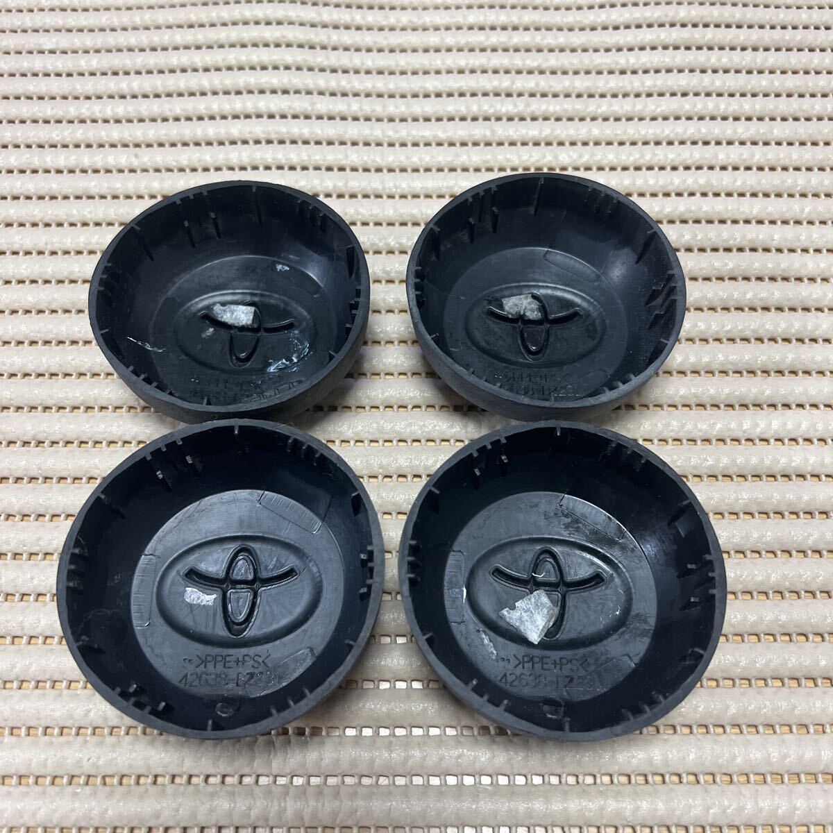 トヨタ TOYOTA センターキャップ 鉄 42638 BZ231_画像2
