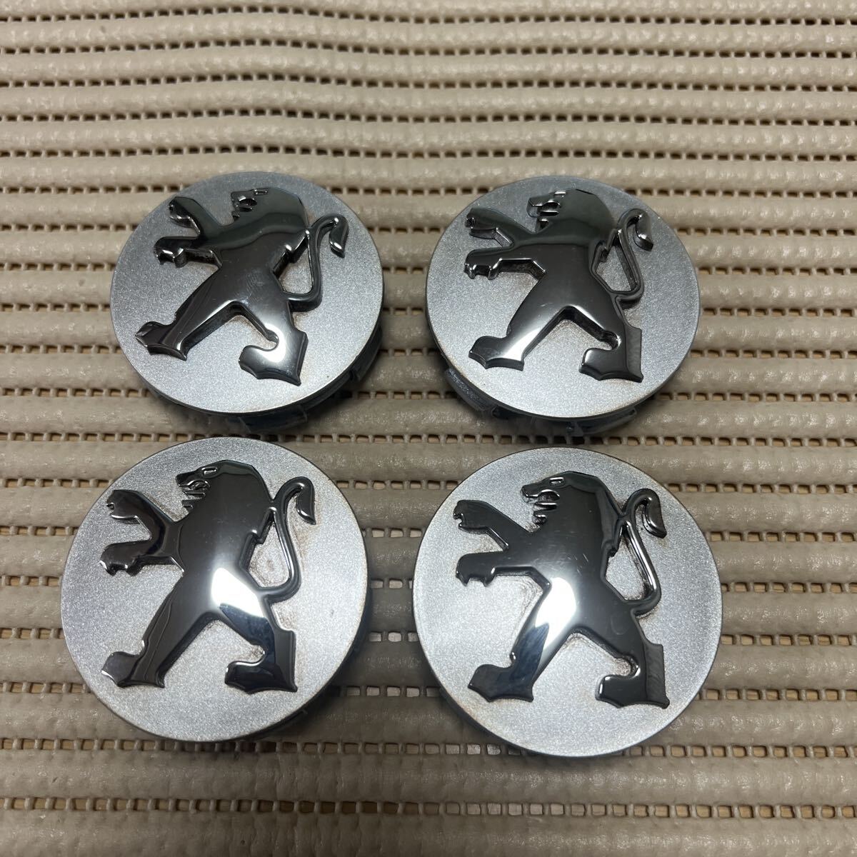 プジョー PEUGEOT センターキャップ 96 884 019 77 96 884 041 77_画像1