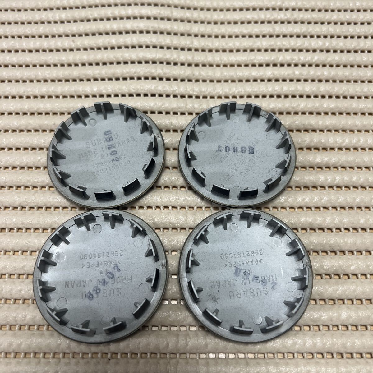 スバル センターキャップ 28821SA030 黒_画像2