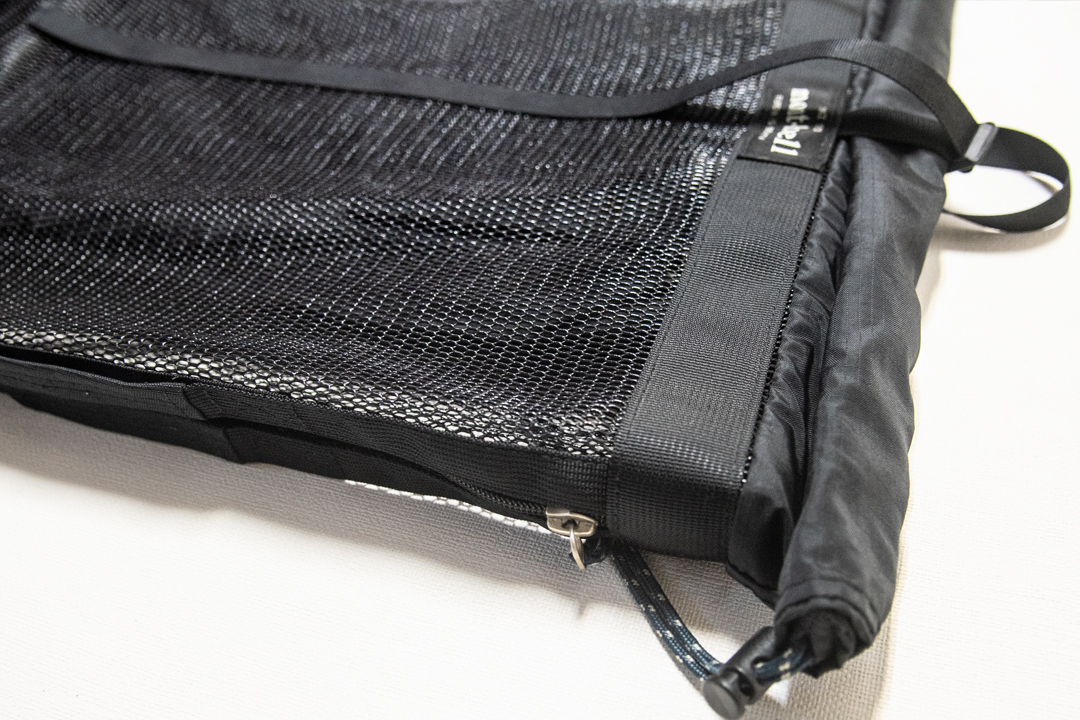 【中古品】 mont-bell モンベル メッシュギアパック 35 バックパック 軽量_画像4