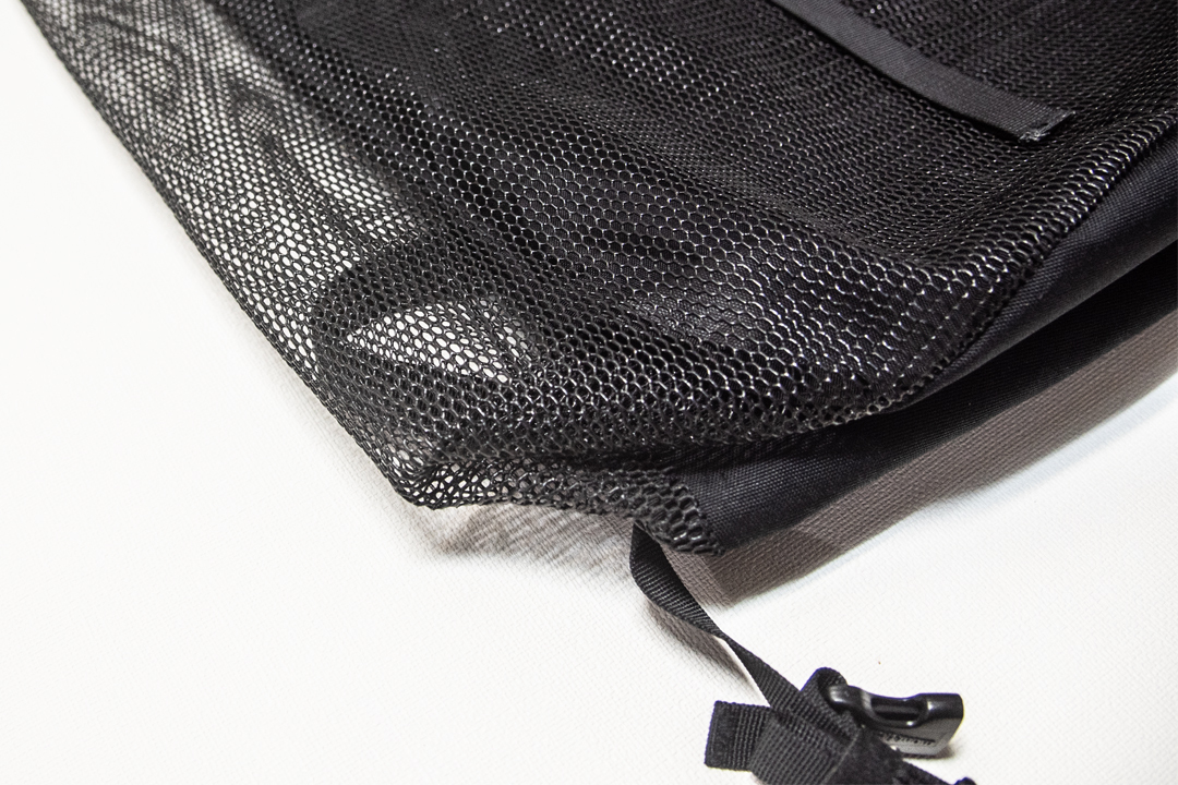 【中古品】 mont-bell モンベル メッシュギアパック 35 バックパック 軽量_画像2