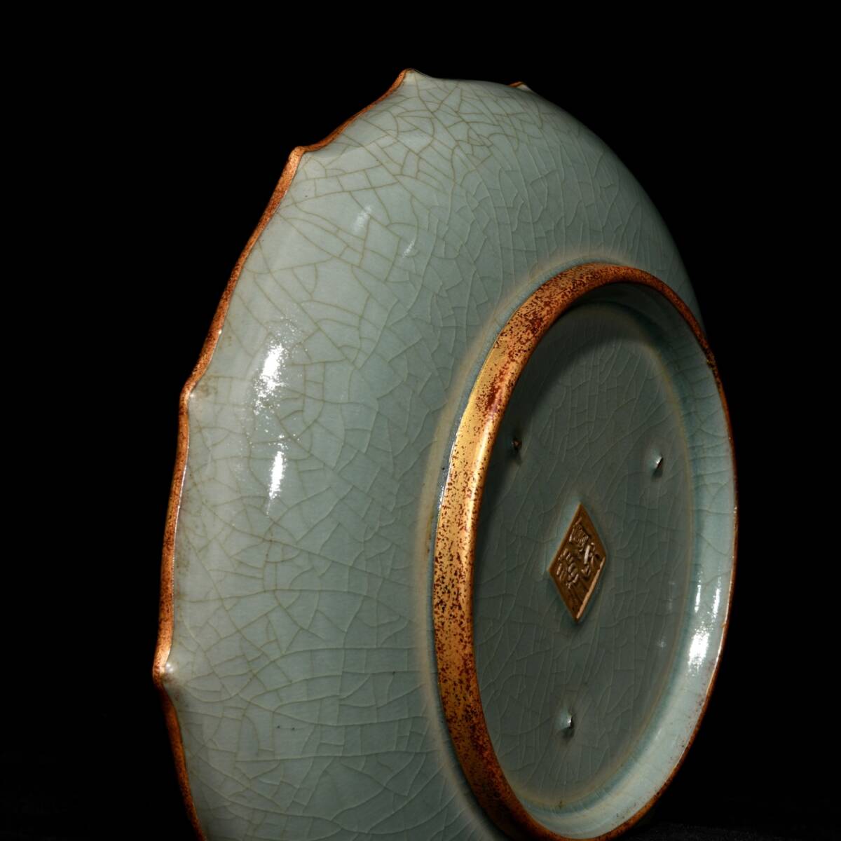 宋朝時代 陶磁器 汝窯 包口 金 銘文 花口洗 箱付き 染付 古陶磁器 時代物 陶芸 古賞物 中国古美術 骨董品 古置物 古玩_画像7