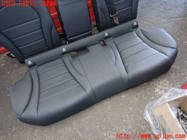 2UPJ-24177385]ベンツ C250(W205)(205045)リアシート 中古_画像3
