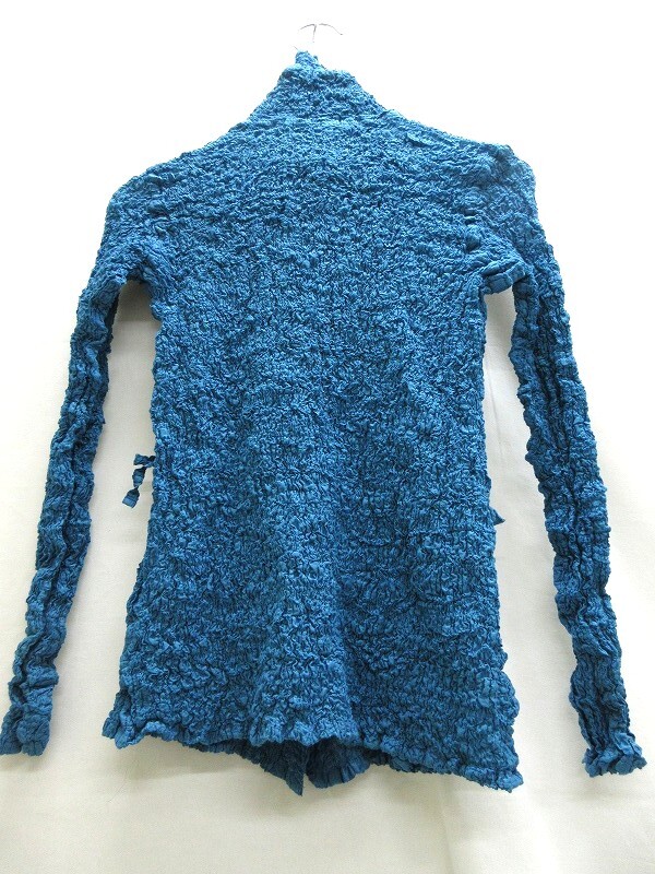 IISSEY MIYAKE me イッセイミヤケミー シワデザインシャツ Shirt MI24FK218 綿60% ポリエステル39% ポリウレタン1% MADE IN JAPAN_画像2