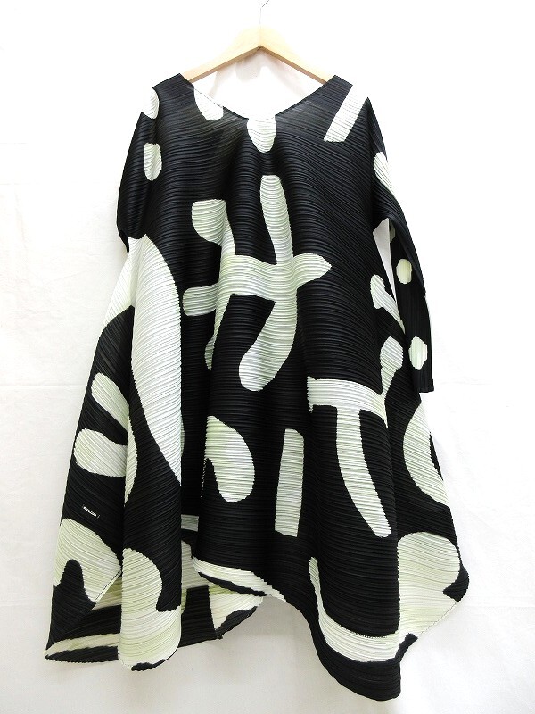 PLEATS PLEASE プリーツプリーズ プリーツデザインドレス designer dress 3 PP01-JH673 ポリエステル100% MADE IN JAPAN_画像1