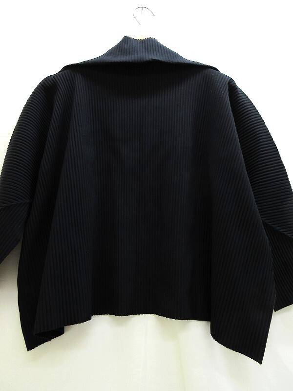 ISSEY MIYAKE me イッセイミヤケミー プリーツカットソー Cut and sew MI84KK618 ポリエステル100% MADE IN JAPAN_画像2