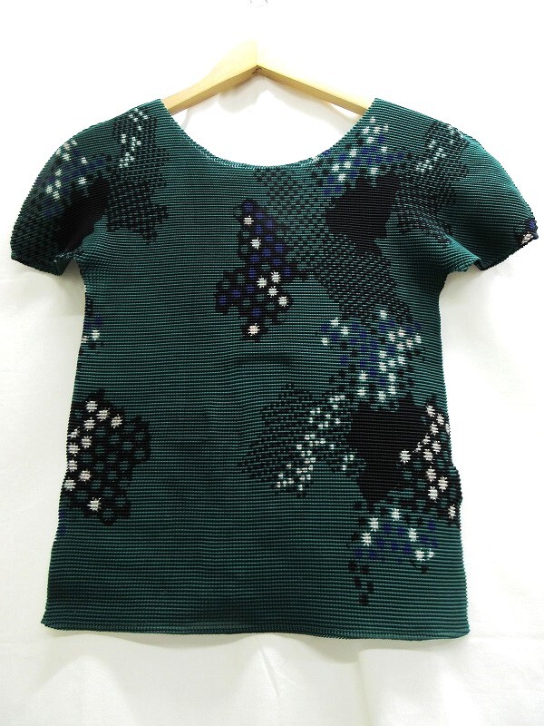 ISSEY MIYAKE me イッセイミヤケミー 総柄カットソー Cut and sew MI43FK126 ポリエステル100% フィリピン製_画像1