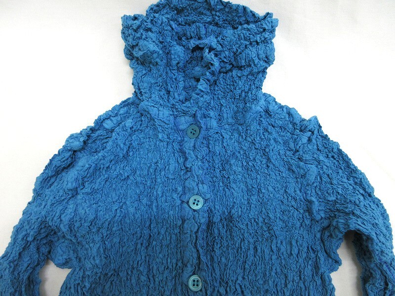 IISSEY MIYAKE me イッセイミヤケミー シワデザインシャツ Shirt MI24FK218 綿60% ポリエステル39% ポリウレタン1% MADE IN JAPAN_画像3