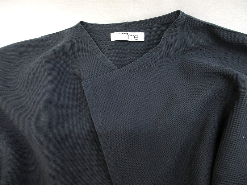 ISSEY MIYAKE me イッセイミヤケミー アウター 外套　Outer MI22KA415 ポリエステル100% 日本製_画像3