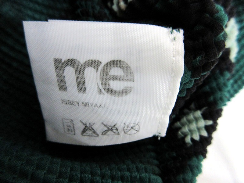 ISSEY MIYAKE me イッセイミヤケミー 総柄カットソー Cut and sew MI43FK126 ポリエステル100% フィリピン製_画像4