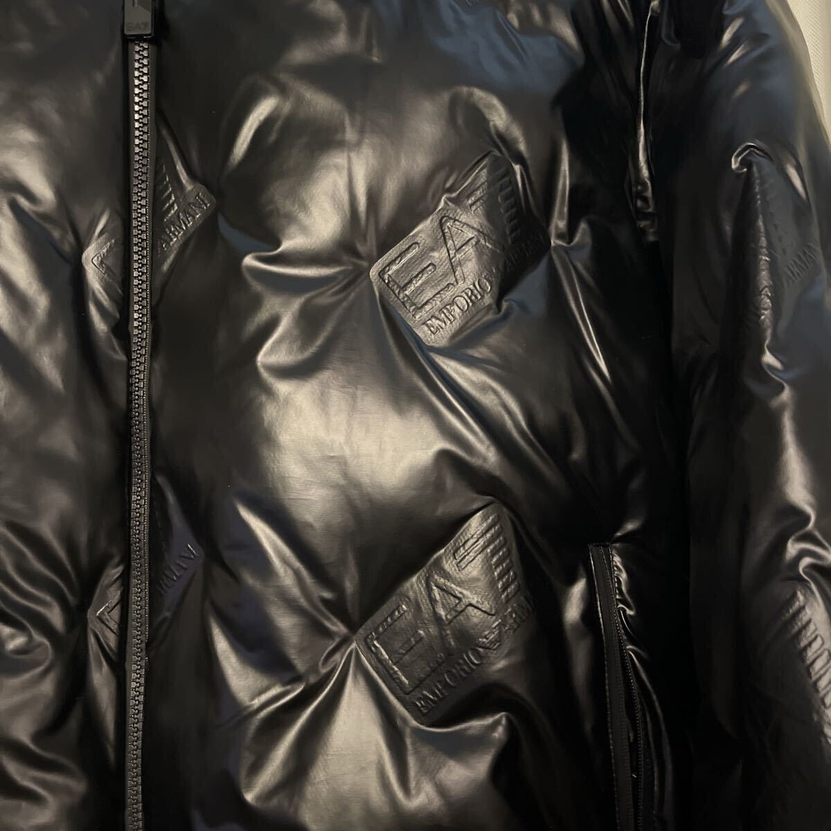 ★美品★EMPORIO ARMANI エンポリオアルマーニ　ダウンジャケット　サイズS_画像2