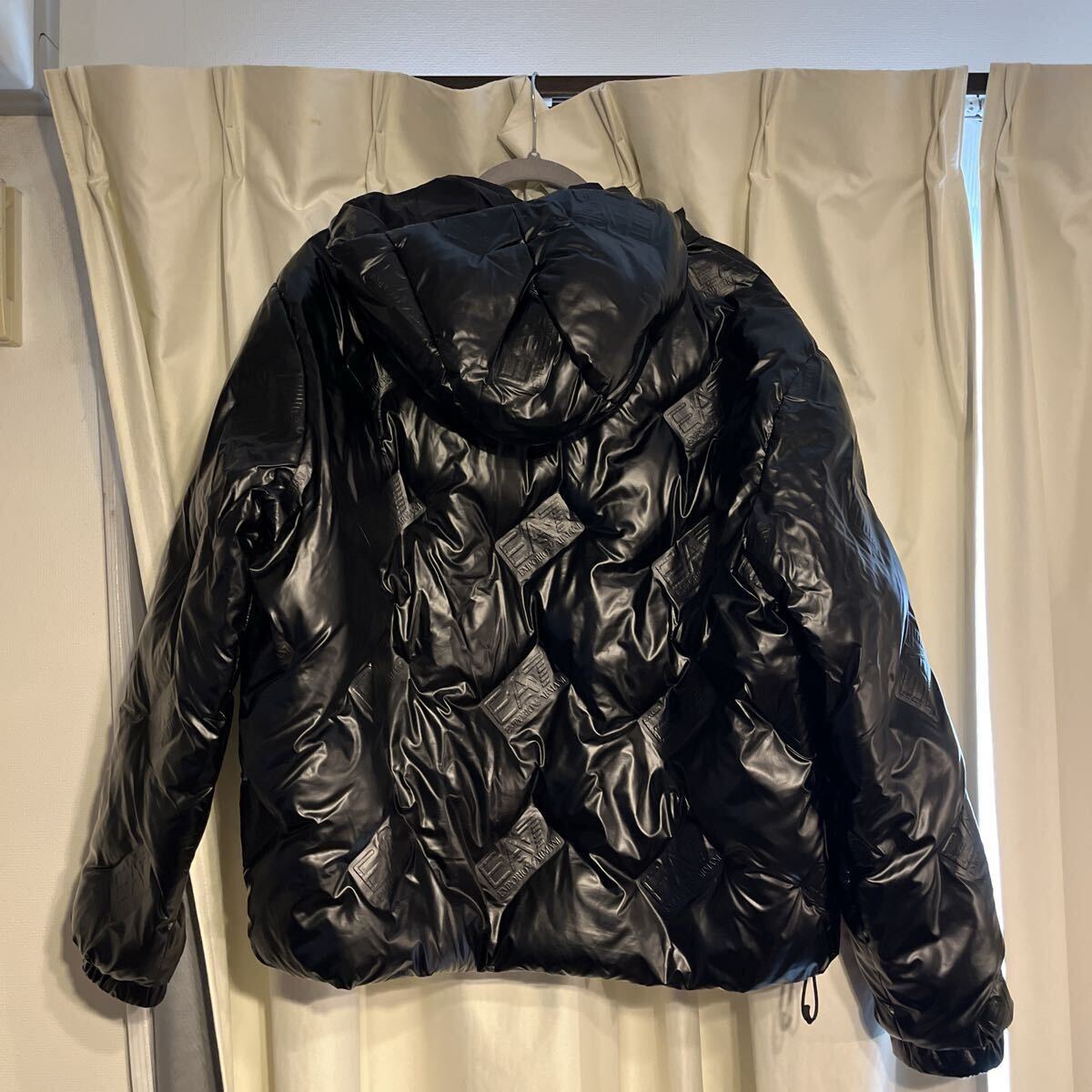 ★美品★EMPORIO ARMANI エンポリオアルマーニ　ダウンジャケット　サイズS_画像4