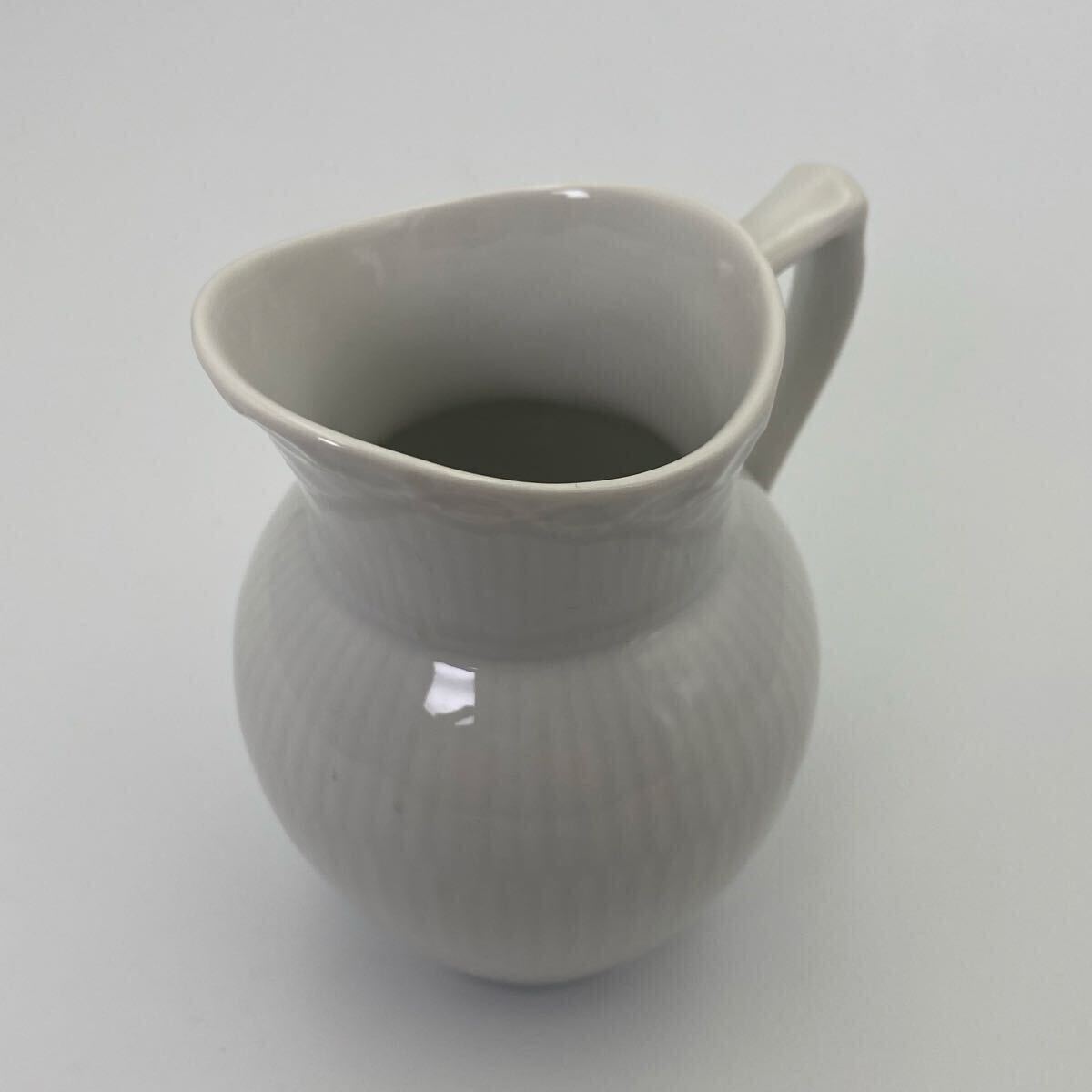  Royal Copenhagen Royal COPENHAGEN белый полный -tedo половина гонки shuga- миска сливочник комплект (2511-15)