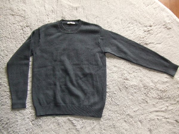 S★ユナイテッドアローズ★ウール100%ニット チャコール　セーターunited arrows uaメンズ グレー系インナー チャコールグレー_画像2