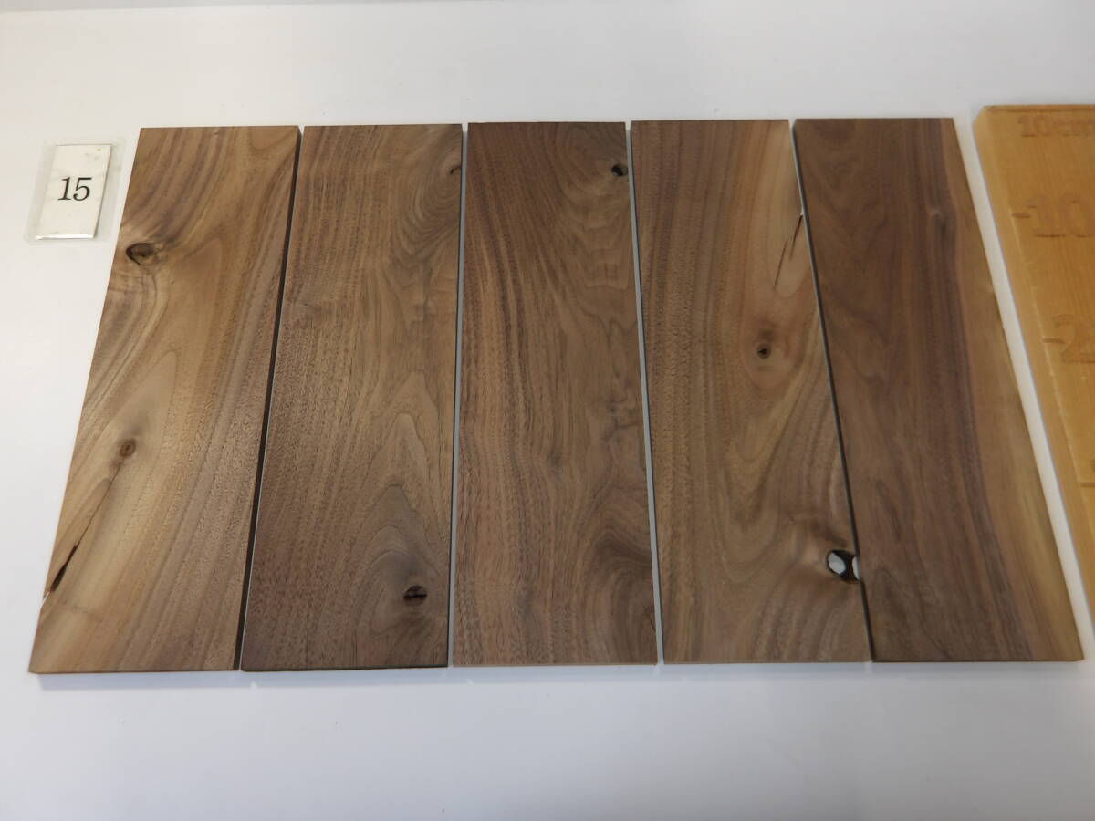 木っ端クラブ　★人気★　B級　ウォールナット　薄板　5枚入り (厚約11mm 幅約120mm)　4面プレーナー済み　DIY ハンドメイド A15_画像1