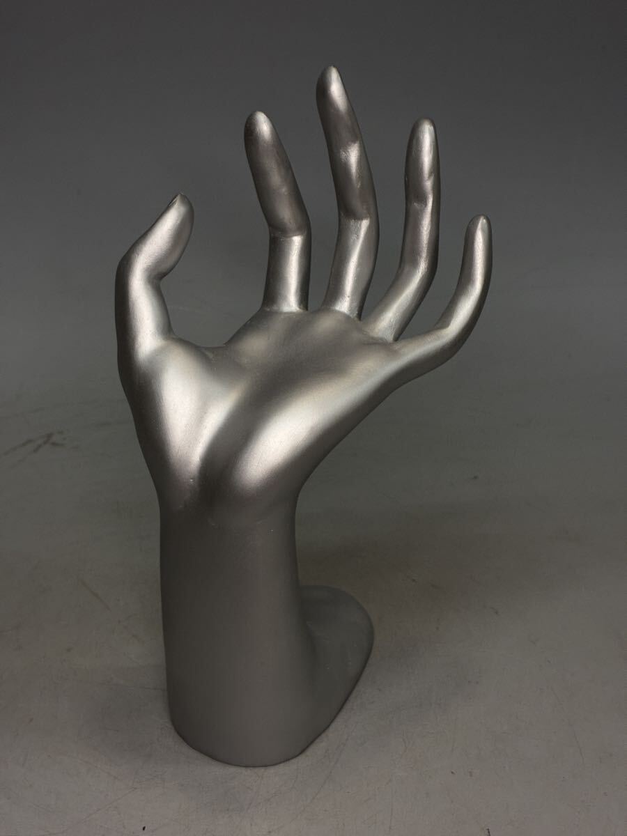 手マネキン 指輪スタンド スタンド ディスプレイスタンド 什器 展示グッズ オブジェ インテリア 手 リングスタンド シルバー アート 樹脂_画像10