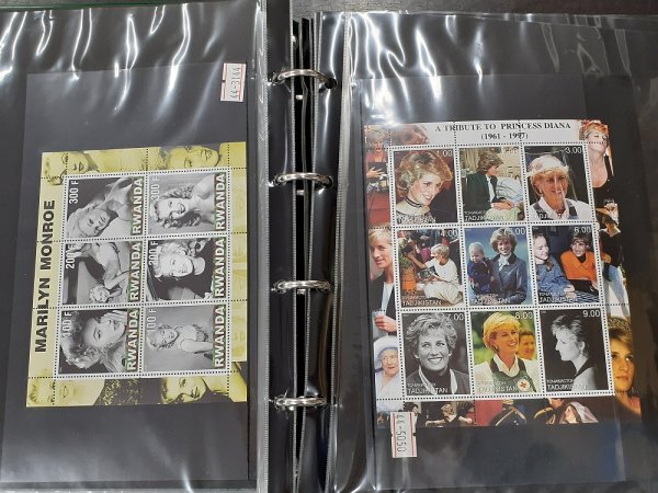 1102F47 зарубежный марка Diana Marilyn Monroe ... Beatles и т.п. 1 шт. суммировать * подробности. изображен на фотографии