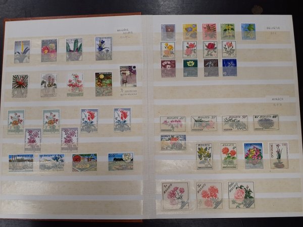 1102F50 зарубежный марка мир. цветок бабочка марка Франция noru way Monaco g Rena da и т.п. свет house фирма книжка имеется * подробности. изображен на фотографии