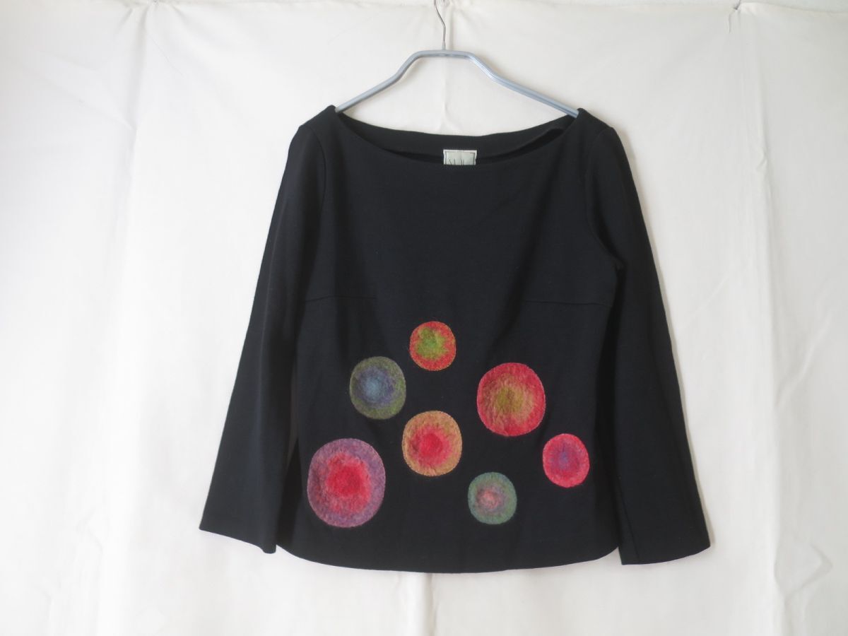 シビラsybilla　ウールカットソー　黒　ニードルパンチ　ドット柄_画像1