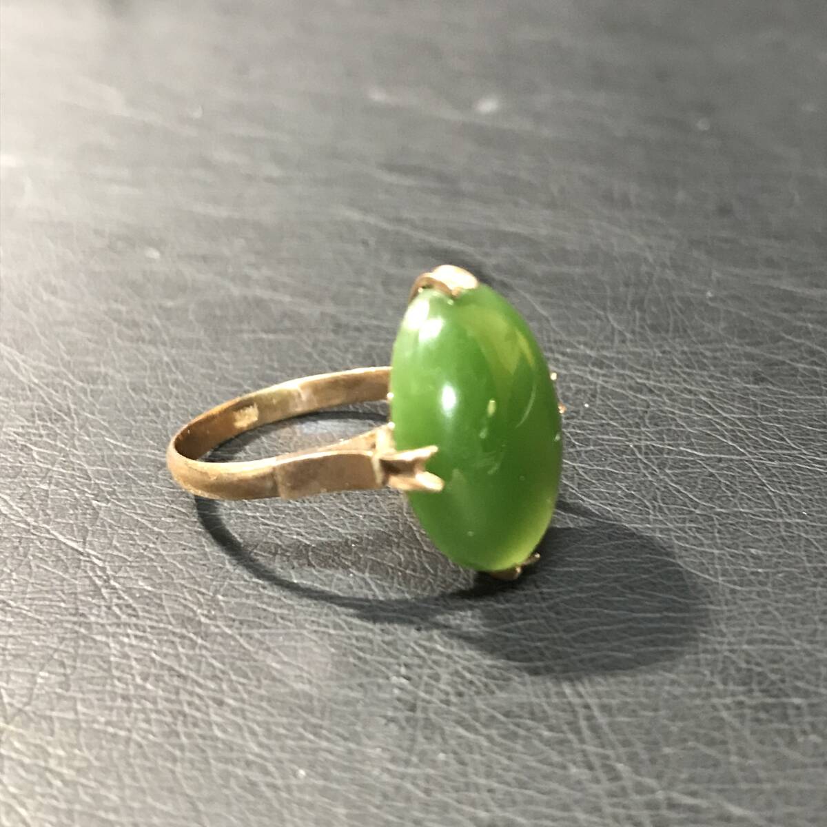 TG41 18K 翡翠 ひすい リング 指輪 ヴィンテージ 14～15号 総重量3.8g 現状品_画像2