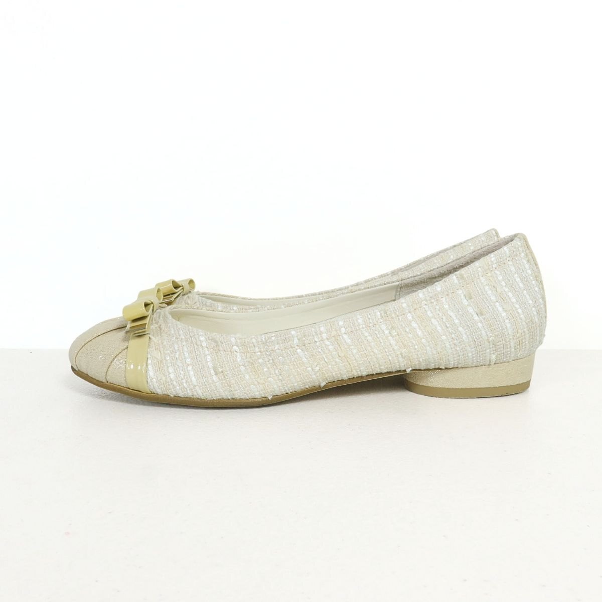 DIANAダイアナ★上品!ツイード フラット~ パンプス ホワイトベージュ系 サイズ22.5 *k4457_画像2