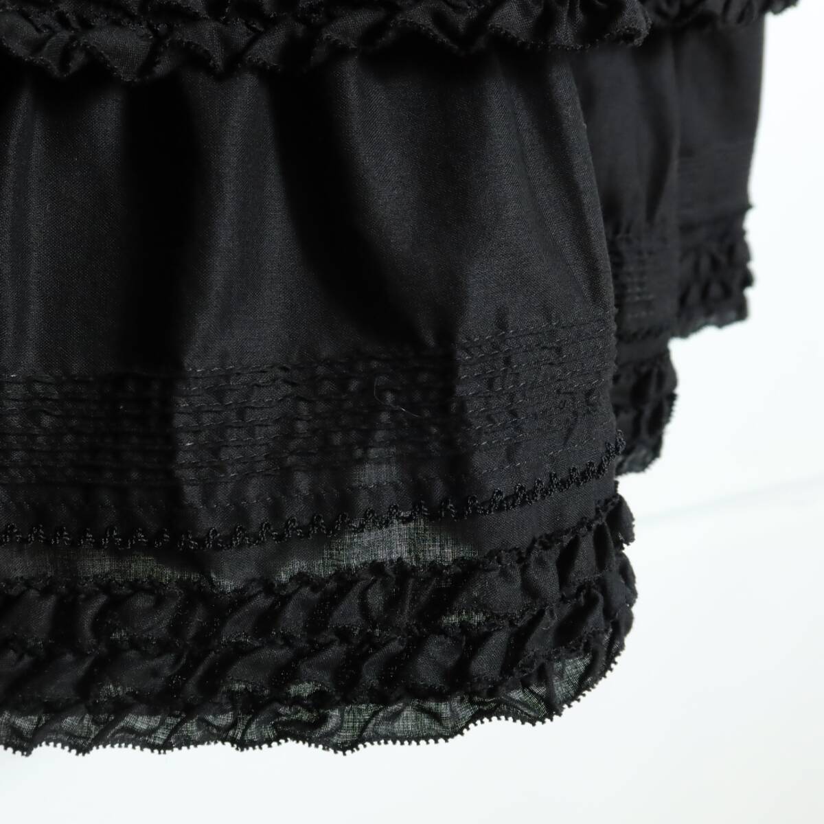 【極美品】ピンクハウス★豪華なボリューム感♪ ピコフリル使い フレアスカート・ペチコート 段々フリル 黒系 z163165_画像5