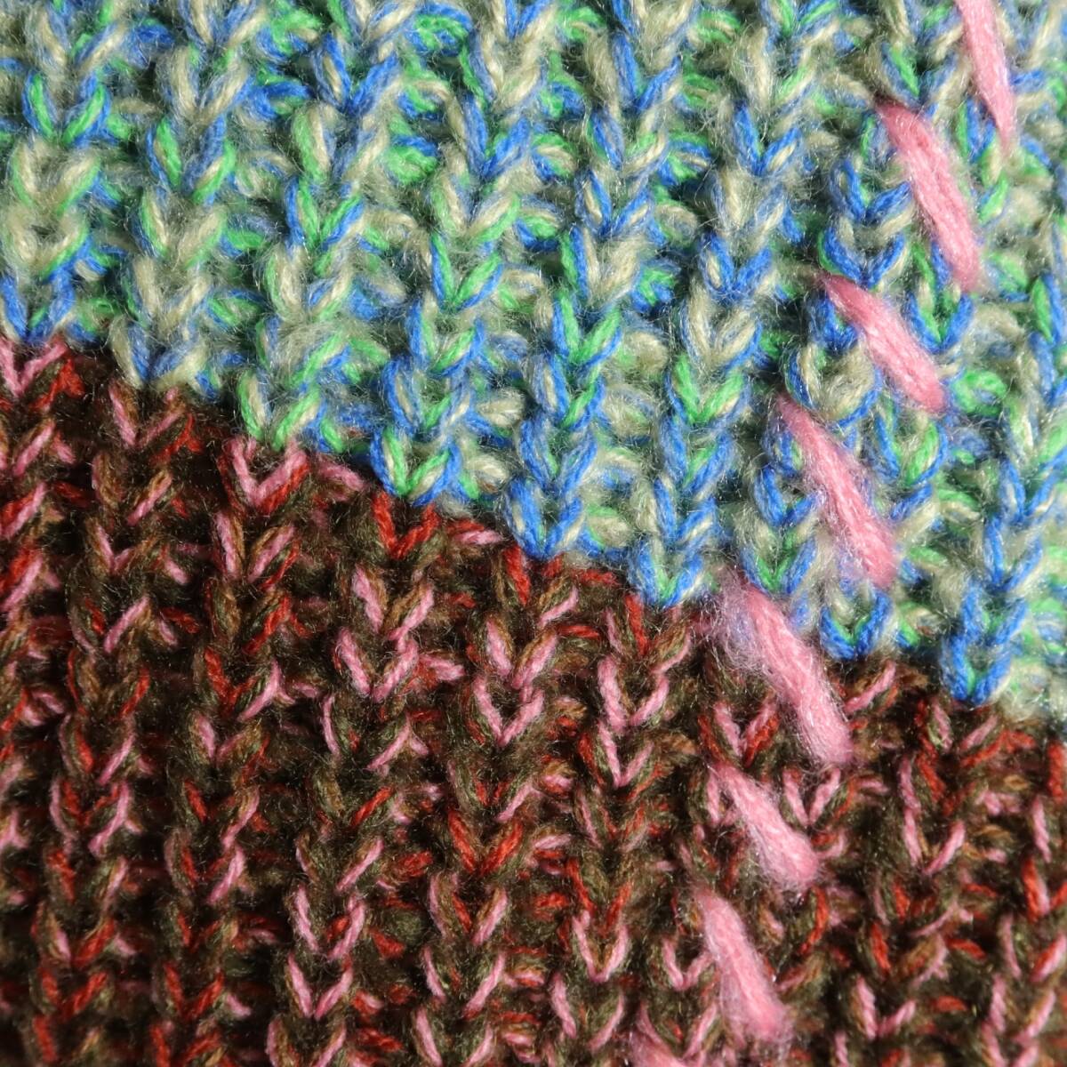 【タグ付き】アズノウアズ★ステッチが可愛い♪ ミックスボーダーのセーター ドルマン袖 サイズF 赤×緑系 z16322_画像4