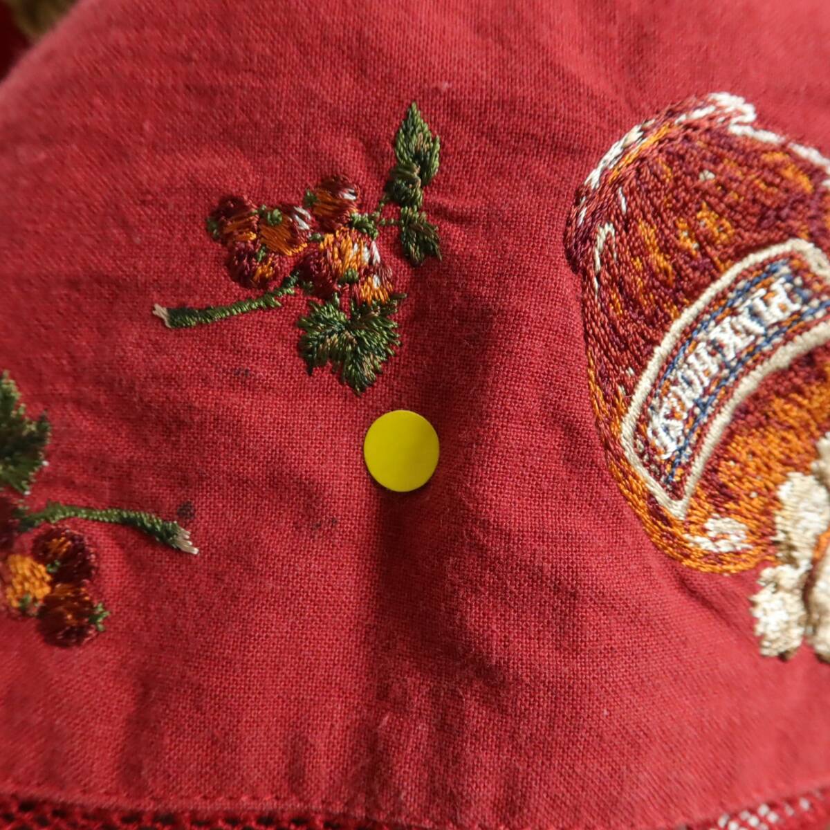 ピンクハウス★豪華なジャム瓶プリントと刺繍♪ ジャンパースカート 前ボタン全開 レトロ 赤系 z16458_画像10