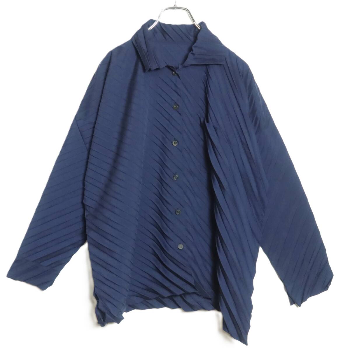 【美品】me ISSEY MIYAKE イッセイミヤケ★個性的でおしゃれ！ 斜めプリーツの長袖シャツ 紺系 z16468_画像1
