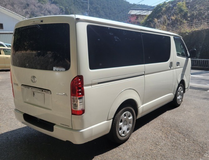 極上車♪2020年式ハイエース♪ダークプライム2♪スーパーGL♪内、外程度良好♪_画像3