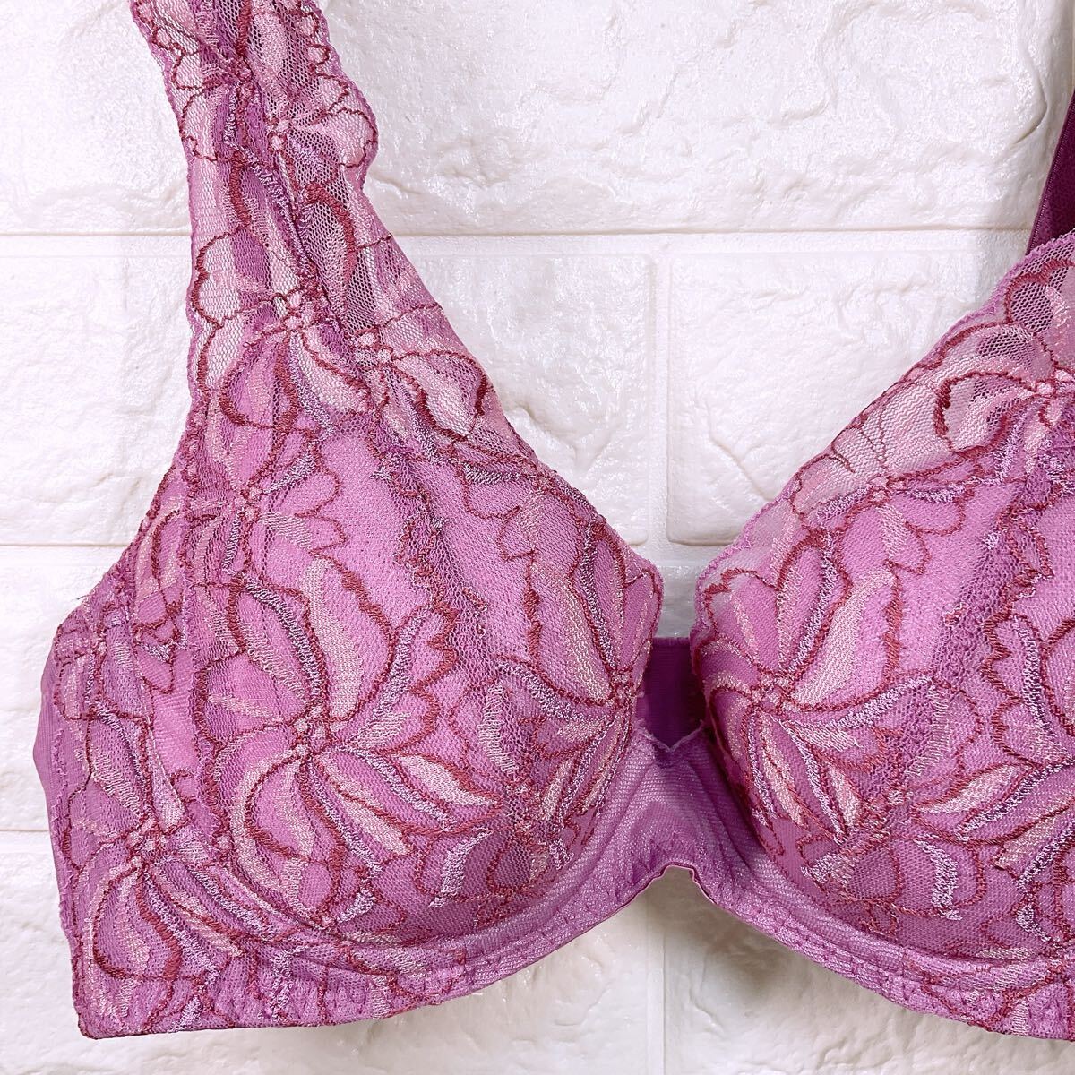 新品　トリンプ　天使のブラスリムライン　ブラジャー B75_画像2