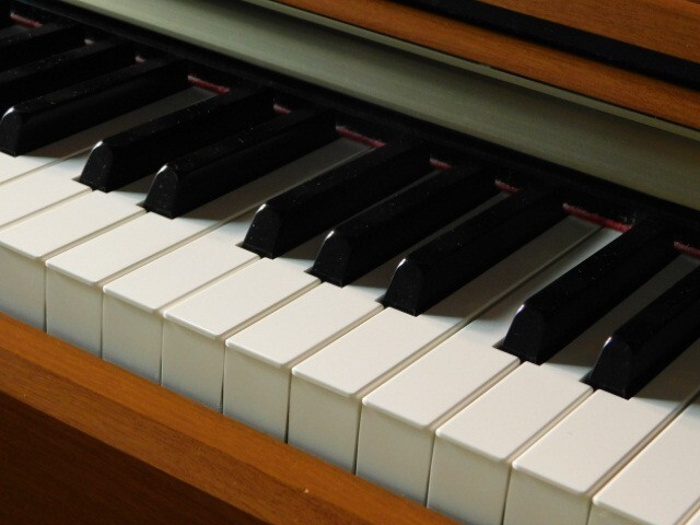 M５９★YAMAHA/ARius/YDP-160C /電子ピアノ/ DIGITAL PIANO/'08製/ヤマハ/アリウス/ピアノ/ブラウン系/椅子付き★引き取り歓迎_画像2