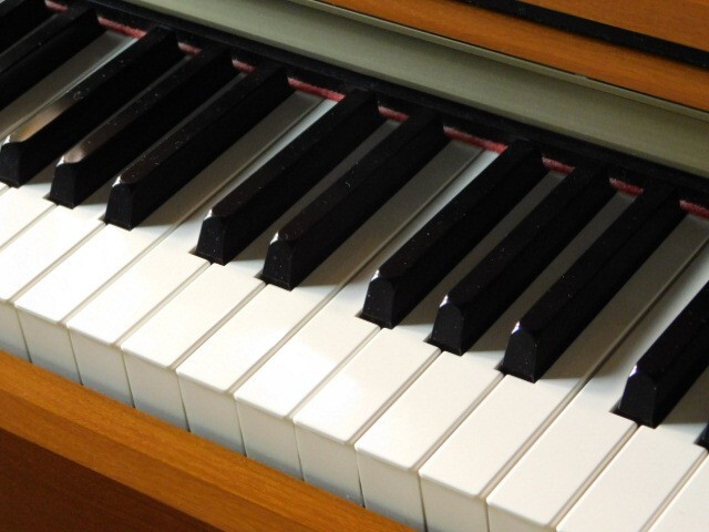 M５９★YAMAHA/ARius/YDP-160C /電子ピアノ/ DIGITAL PIANO/'08製/ヤマハ/アリウス/ピアノ/ブラウン系/椅子付き★引き取り歓迎_画像3