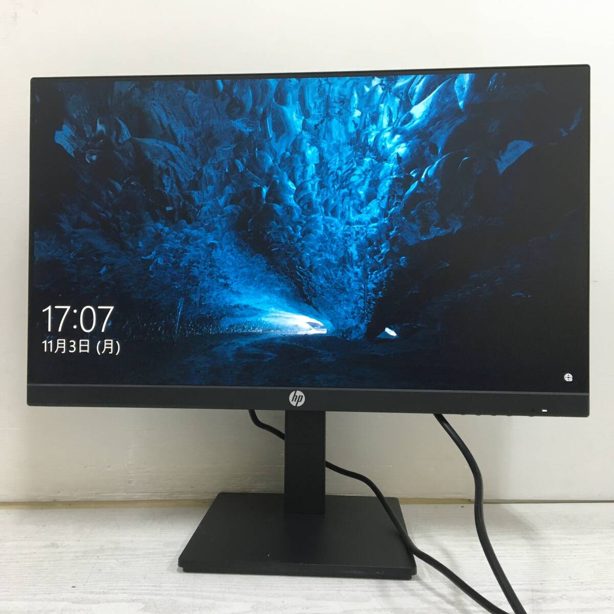 ☆【美品】HP P24h G4 ワイド液晶モニター 23.8インチ フルHD(1920x1080) 入力端子『HDMI/Displayport/D-Sub』 動作品_画像2