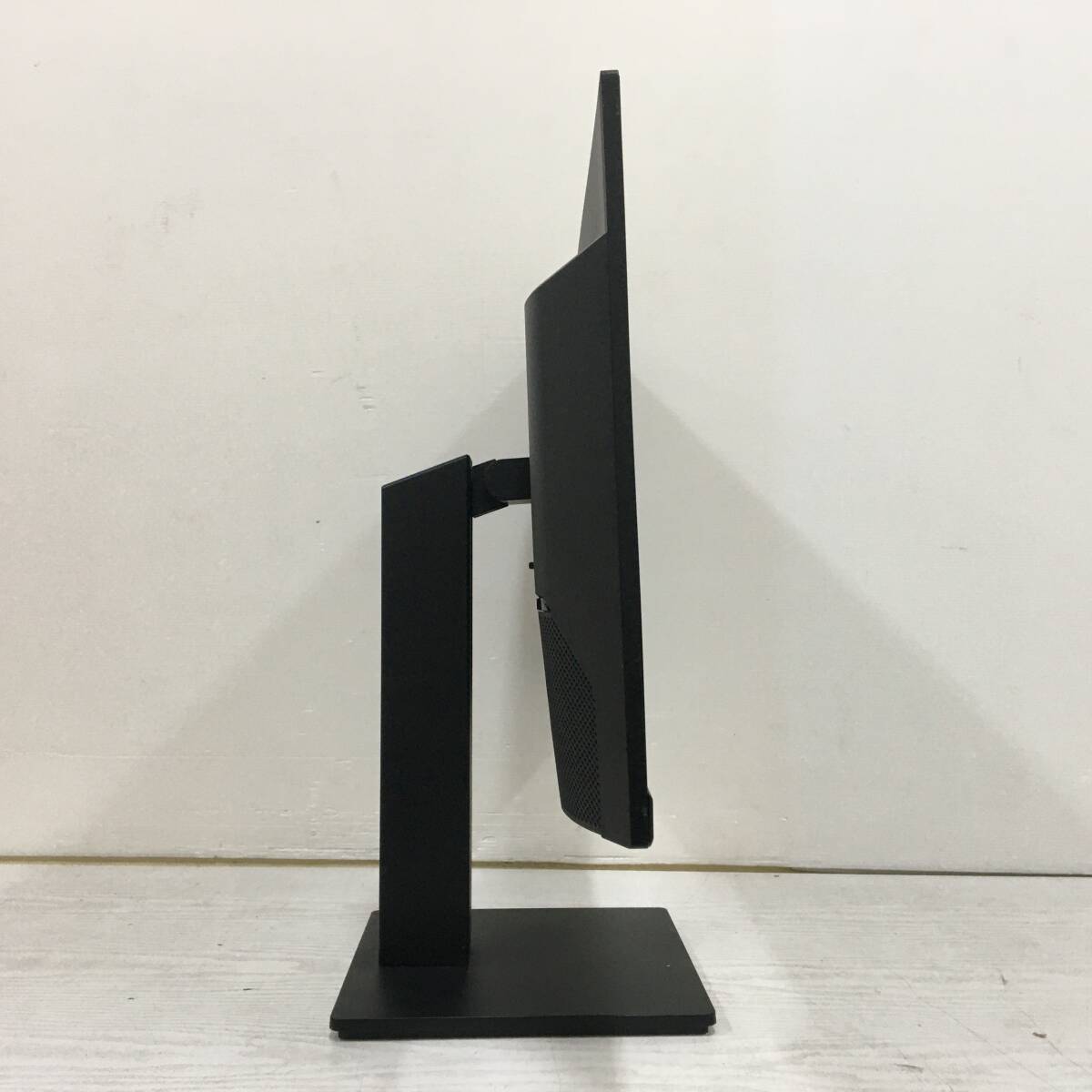 ☆【美品】HP P24h G4 ワイド液晶モニター 23.8インチ フルHD(1920x1080) 入力端子『HDMI/Displayport/D-Sub』 動作品_画像4