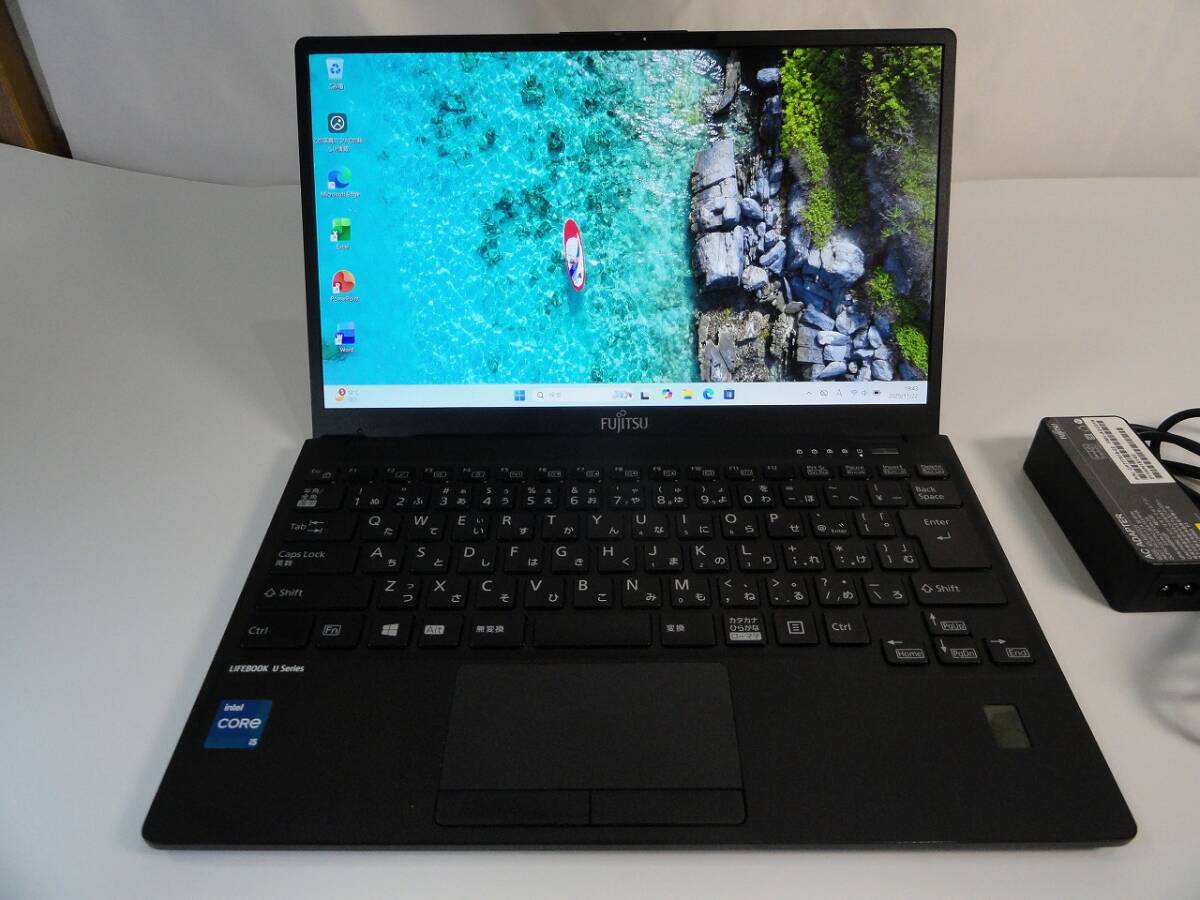 ☆☆お奨めOffice2021認証済おしゃれ第11世代 富士通 LIFEBOOK U9311/F Core i5-1145G7 2.6Gz/4コア/8GB SSD256GB 13.3インチ綺麗い☆☆_画像1