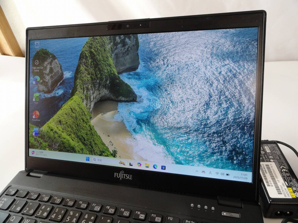 ☆☆お奨めOffice2021認証済おしゃれ③第10世代 富士通 LIFEBOOK U9310/E Core i5-10210U 1.7GHz/4コア/8GB SSD256GB 13.3インチ綺麗い☆☆_画像5