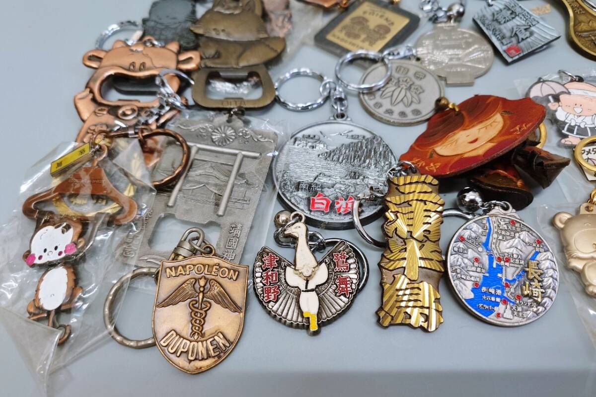 ご当地 キーホルダー 大量 まとめて セット 総重量約2.6kg 観光地 キャラクター コレクション 雑貨 ストラップ お土産 お守り_画像8