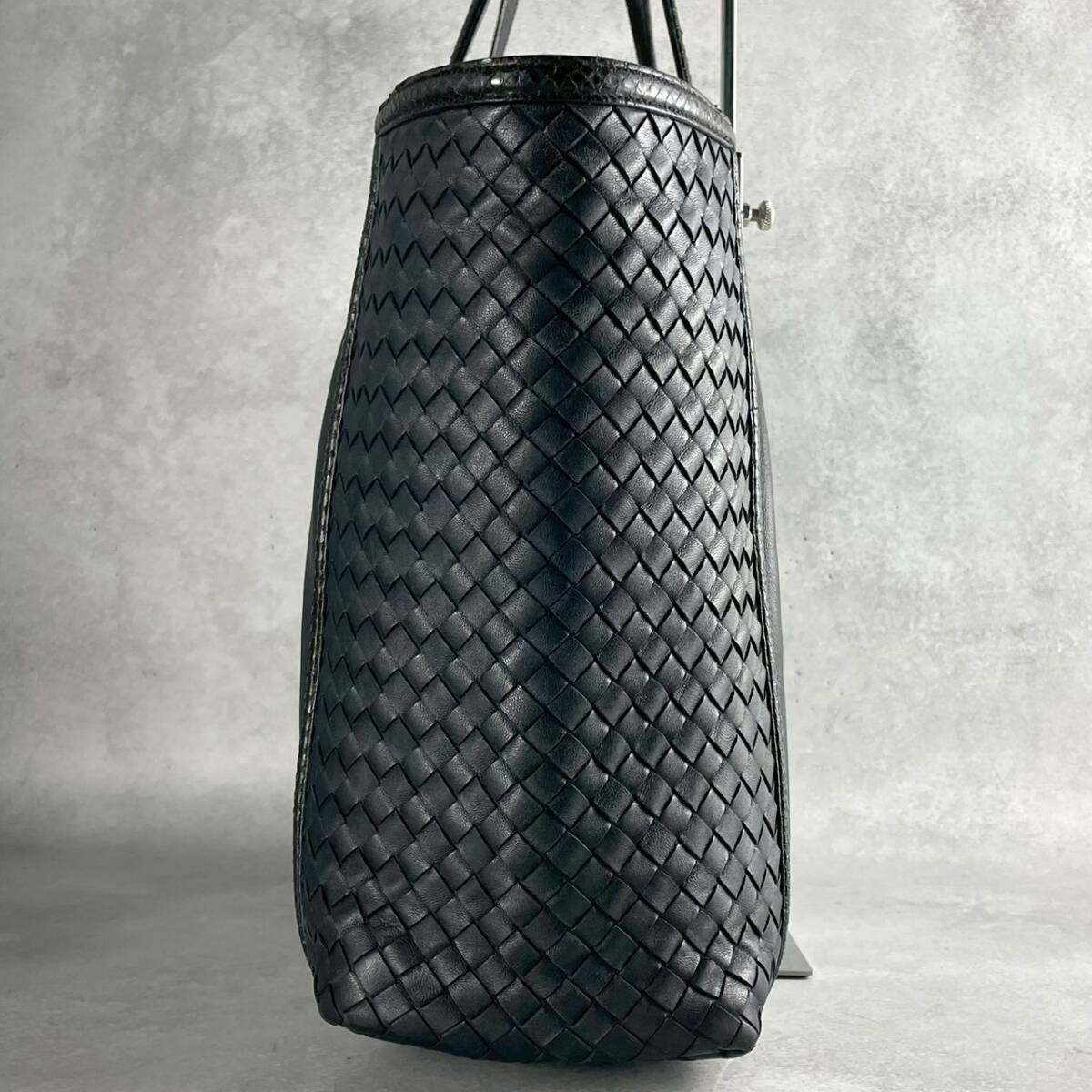  супер редкий / первоклассный прекрасный товар BOTTEGA VENETA Bottega Veneta большая сумка черный чёрный in tore плечо ..* A4* кожа бизнес мужской 