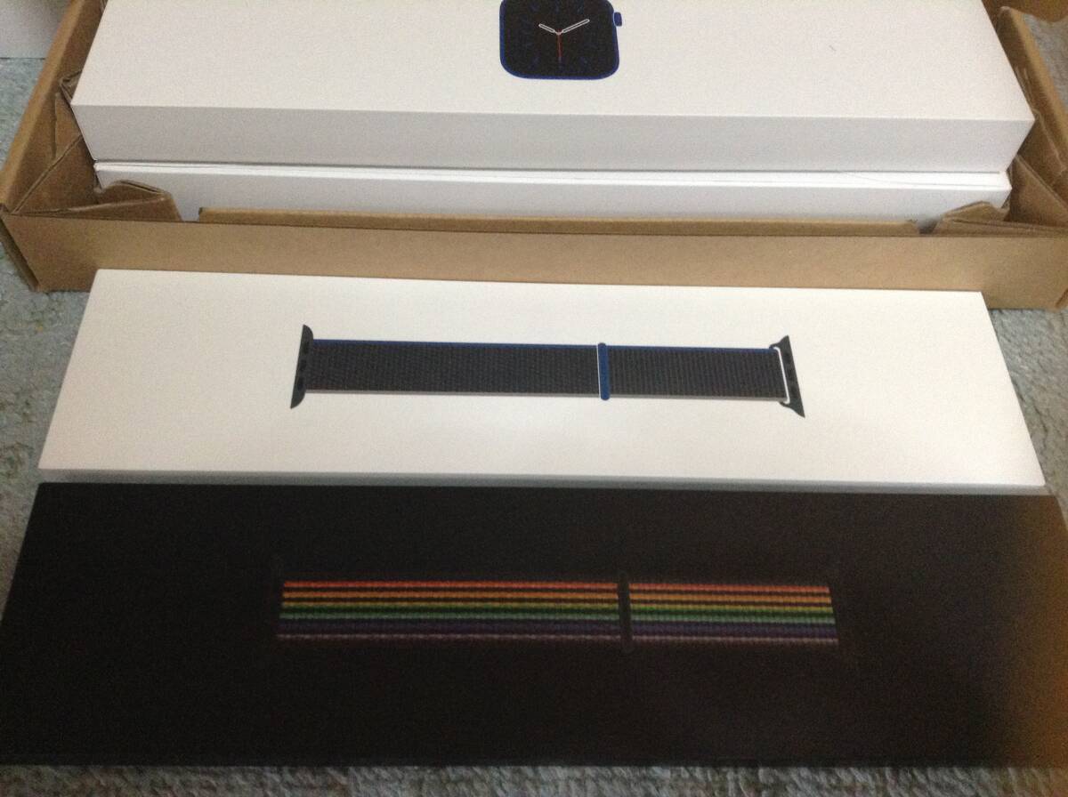アップルWATCH　-SERIES 6-_画像1