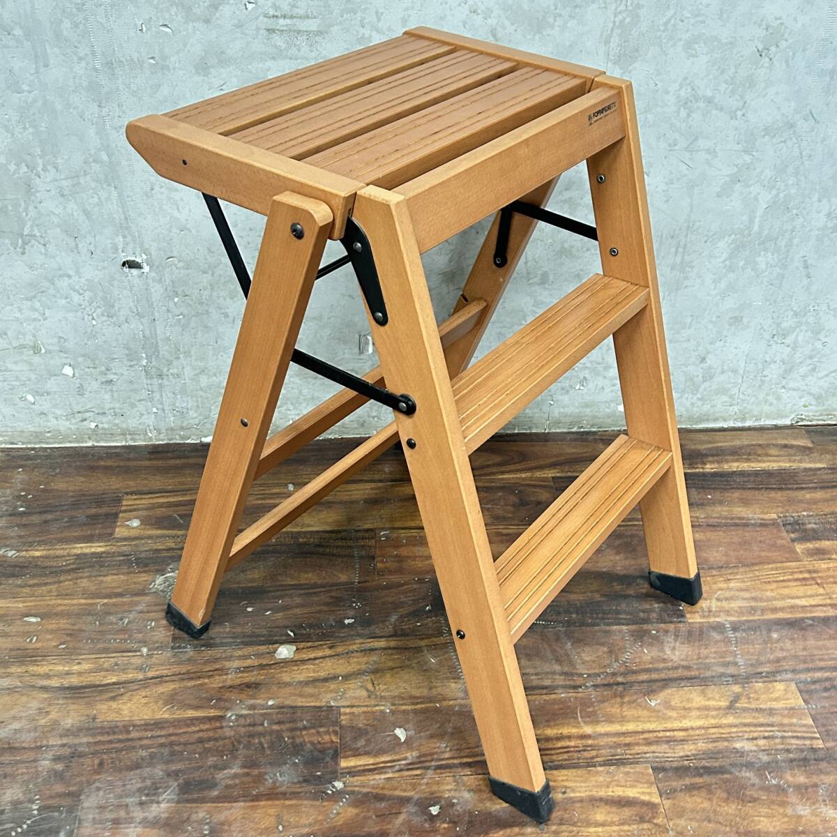 ut34/52　木製　脚立　fopapedreei　63cm◎_画像1