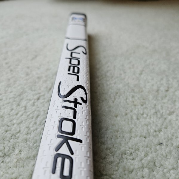 ホワイトxブルー　スーパーストローク ピストルGT１．０トラクション SuperStroke　PISTOL GT 1.0 Traxion パターグリップ_画像5